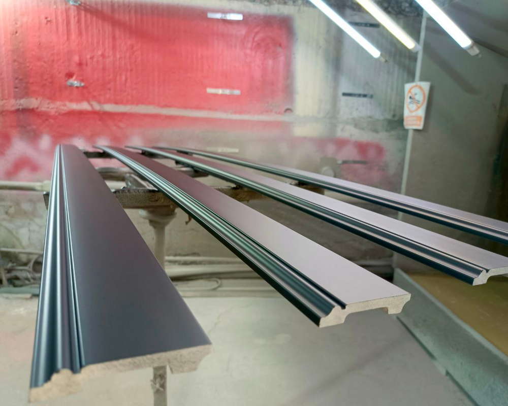 Плинтус NMC FO1 Wallstyl 120*15*2000. Окраска включена в стоимость