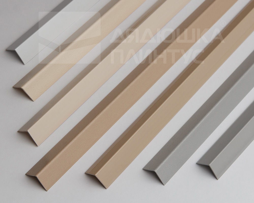 Угол ПВХ ИДЕАЛ 20*20 2,7м 253 Ясень Серый