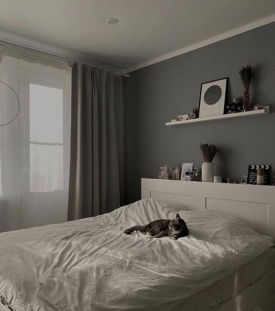 Карниз из полистирола высокой плотности HI WOOD A70 50мм х 50мм х 2,0м.