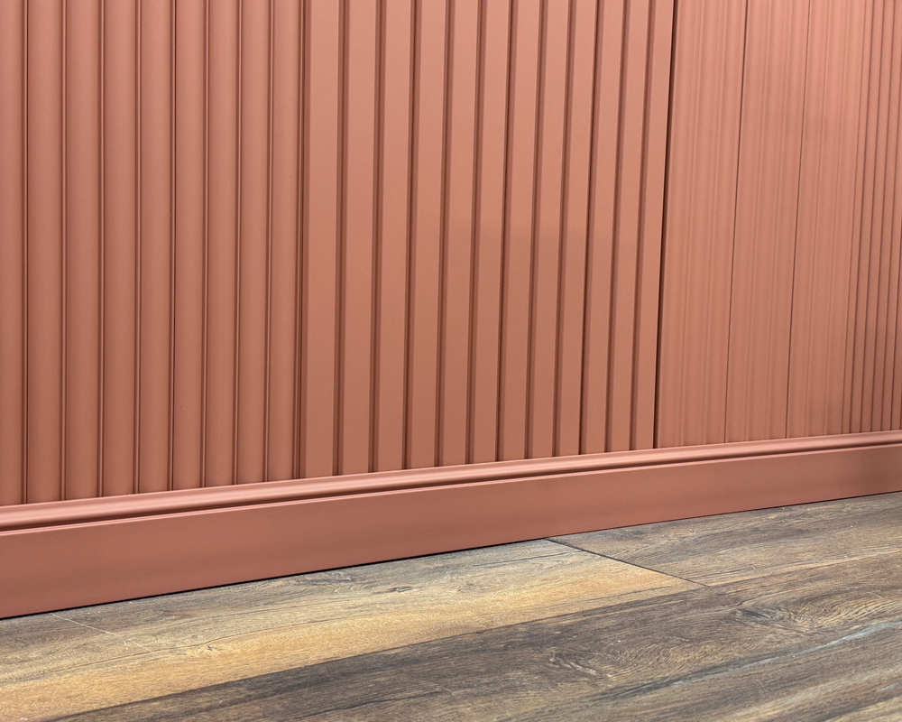 Плинтус СОЛИД 1 UHD 01/80 80*12*2000. Белый под покраску