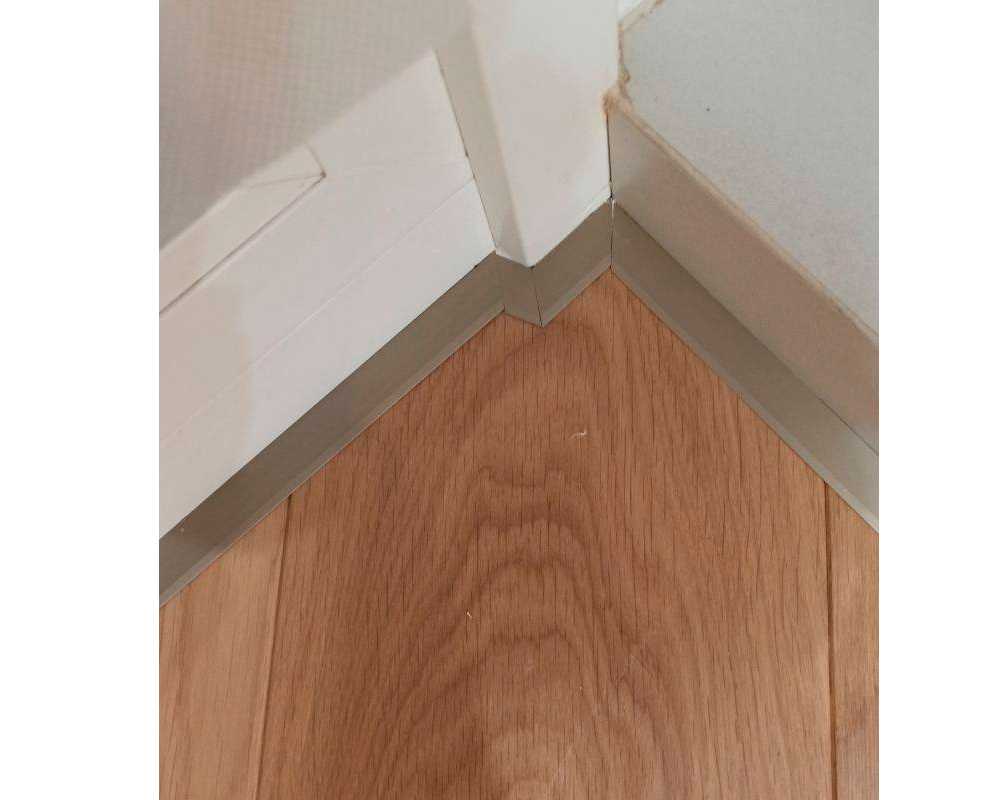 Микроплинтус MSAPL 01.2700.04L Анод бронза