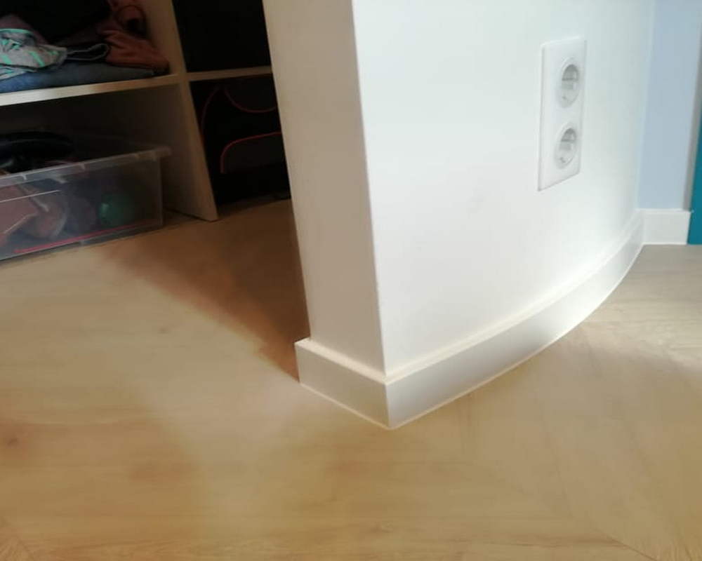 Плинтус ХДФ Dollken Cubu Flex Life XL 60 мм х 2,5 м 5012 Белый