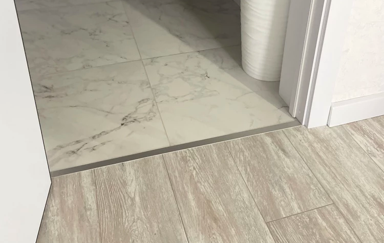 Профиль стыкоперекрывающий ЛС 10НСБ(304).2700.042 2,7 м Шампань