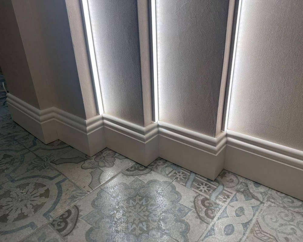 Плинтус из полистирола высокой плотности Волшебная палочка MSPOL 110 120*15*2000 Белый под покраску