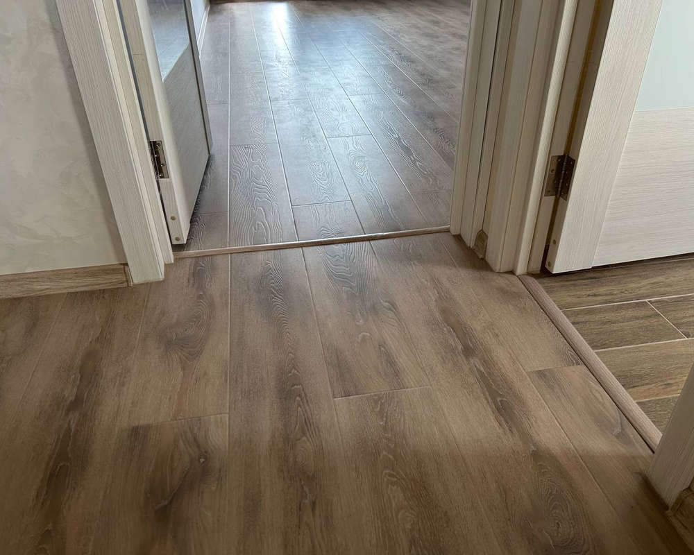 Самоклеящийся порог ЛС 35.900.4081 Сосна