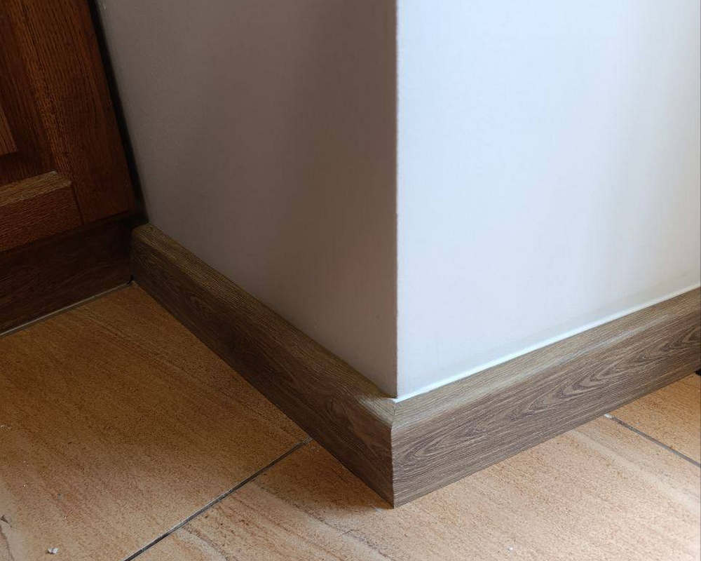 Плинтус ПВХ Рико Концепт 80мм 2,2м. 80013