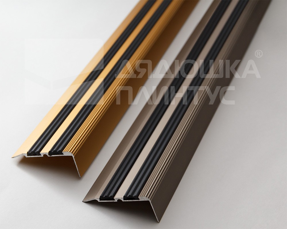 Порог угловой ПУ 07.2700.001ч Алюминий