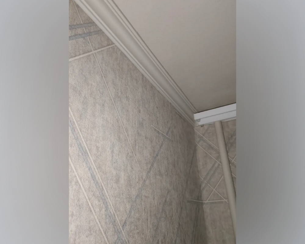 Карниз из полистирола высокой плотности HI WOOD A53 37,7мм х 37,7мм х 2,0м.