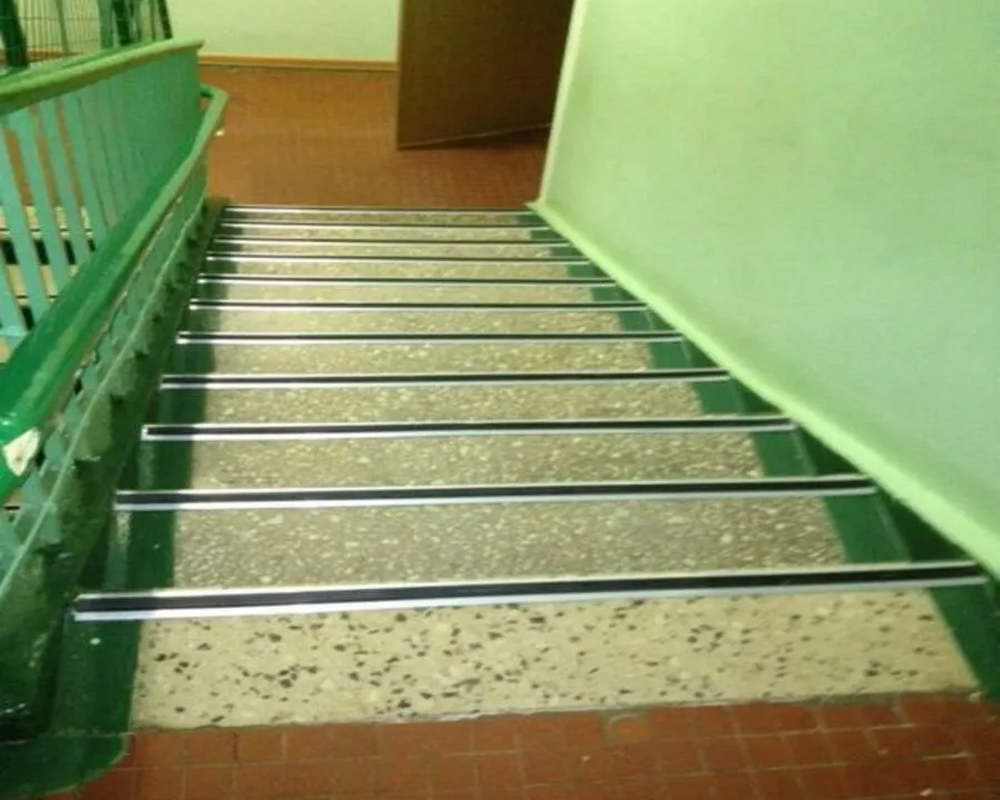 Порог одноуровневый ПС 08.900.03 Шоколад