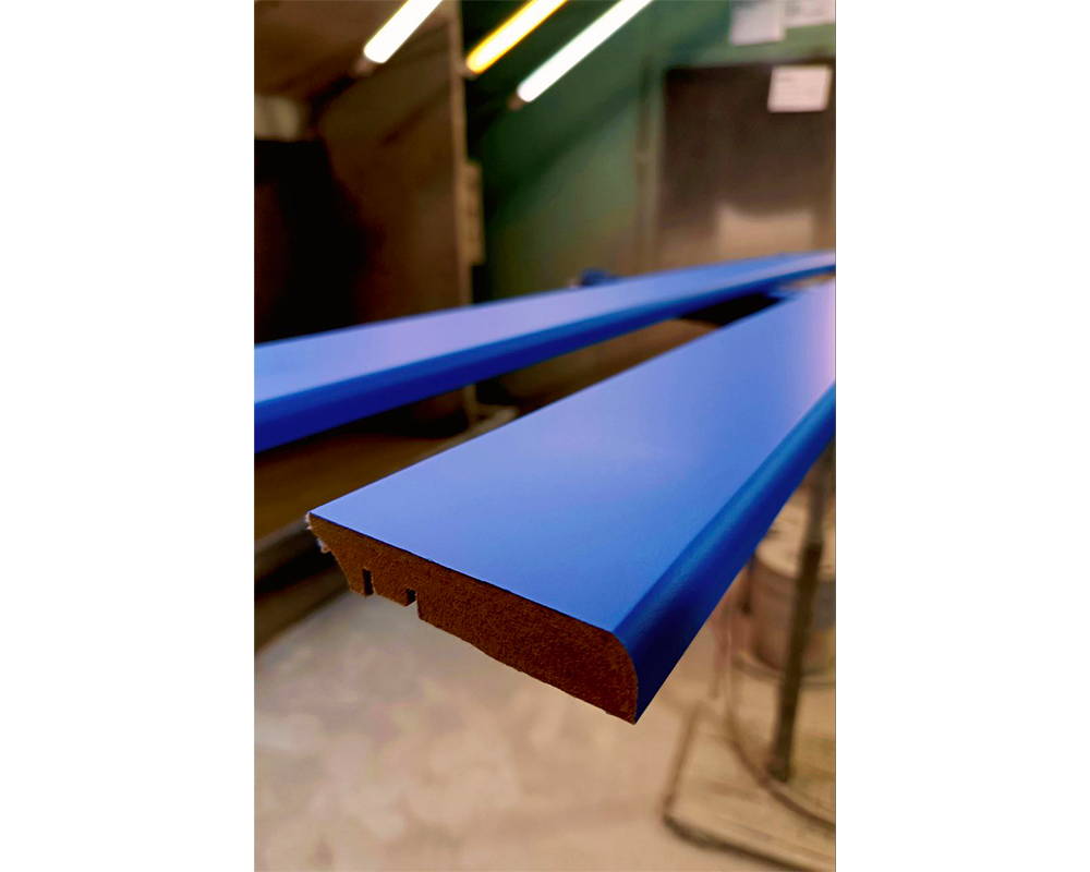 Плинтус МДФ ХАННАХОЛЗ 81404 81мм 2,4м. Окраска включена в стоимость