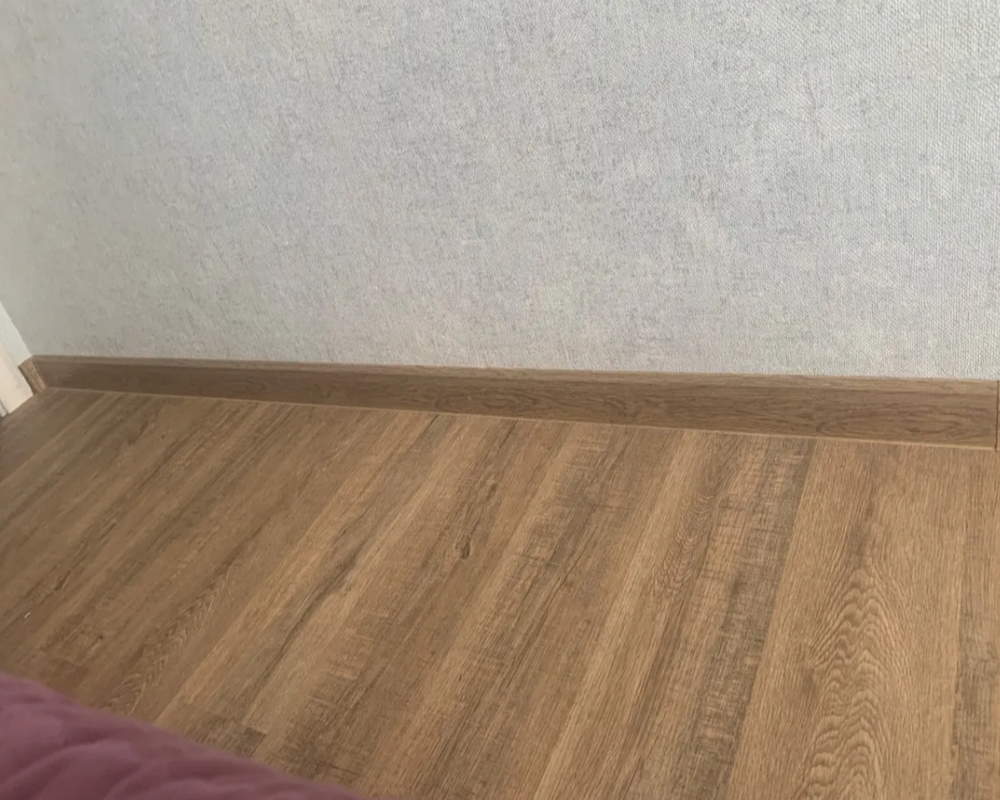 Плинтус ПВХ Salag Lima 72мм 2,5м. Дуб Бурбон натур