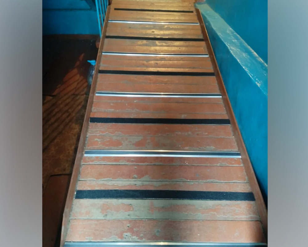 Порог одноуровневый ПС 08-1.1800.02л Золото анод