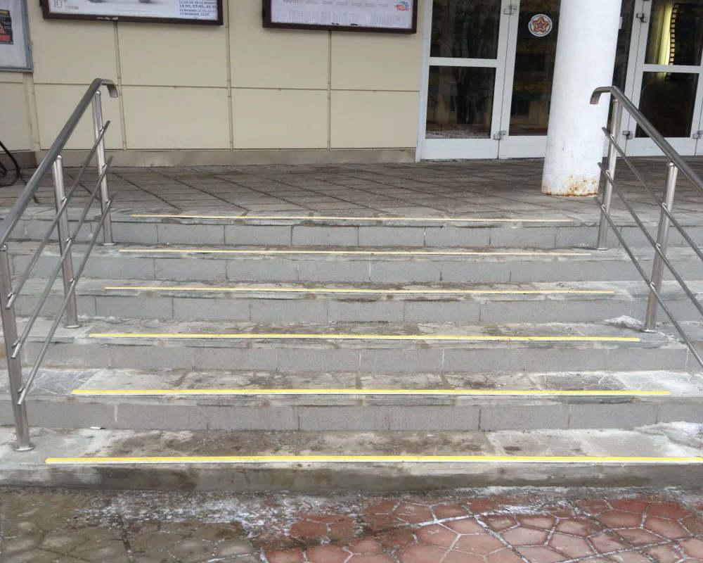 Порог одноуровневый ПС 08.1800.042л Шампань