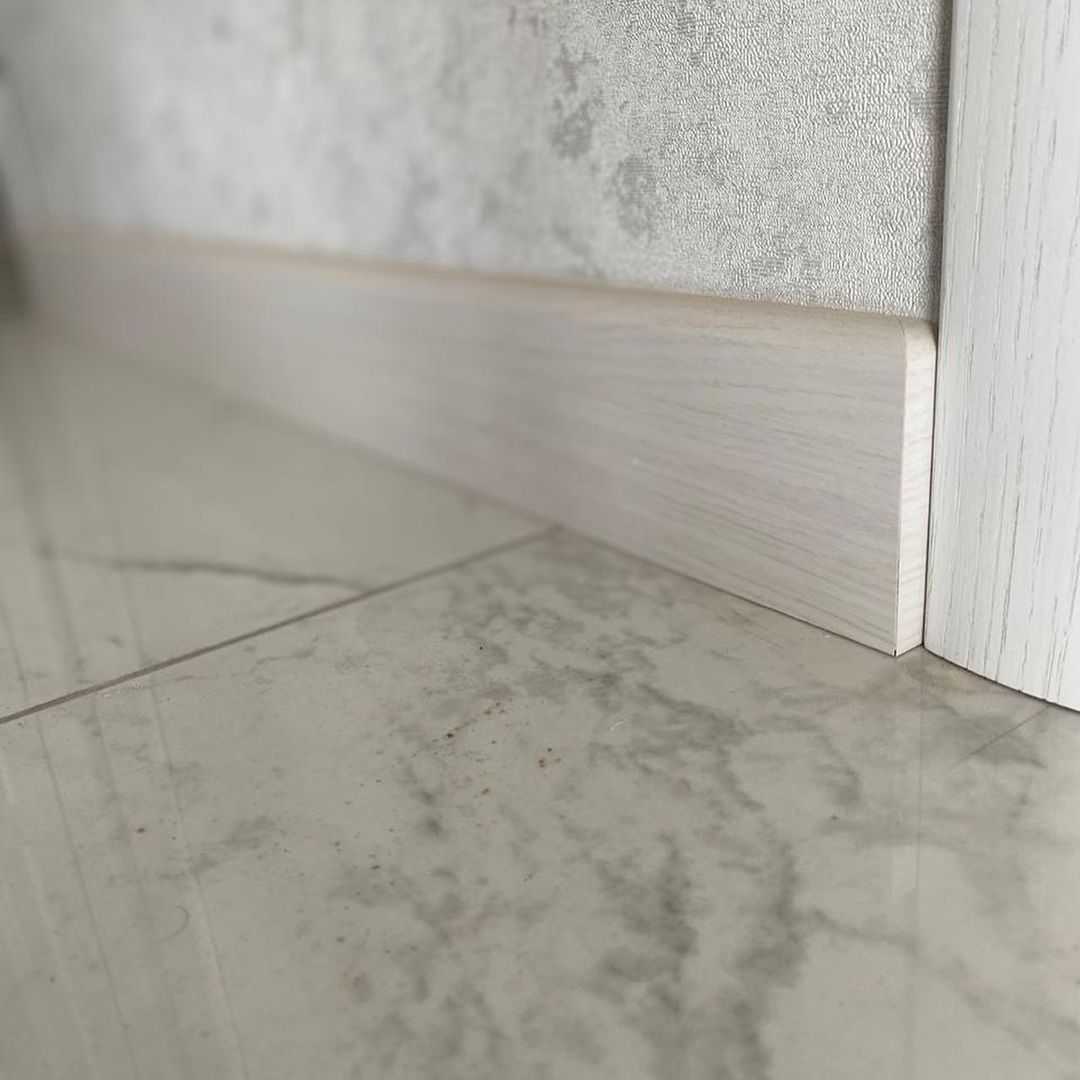 Плинтус МДФ Волшебная палочка. Гарден .202 Дуб кремовый