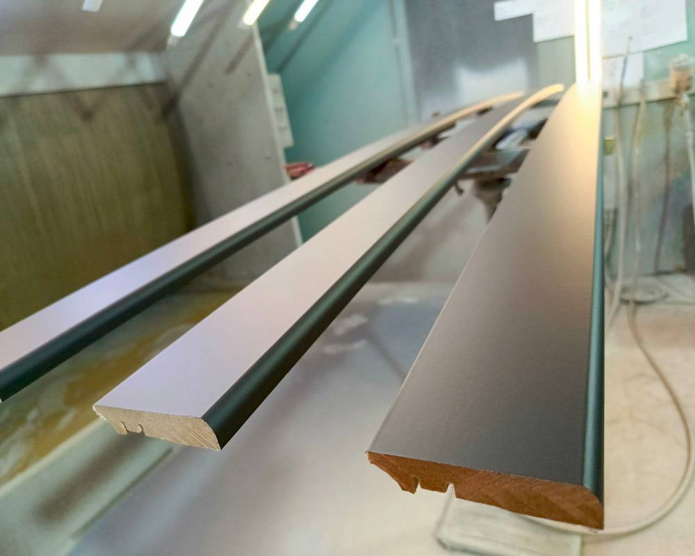 Плинтус МДФ ХАННАХОЛЗ 100401 100мм 2,4м. Окраска включена в стоимость