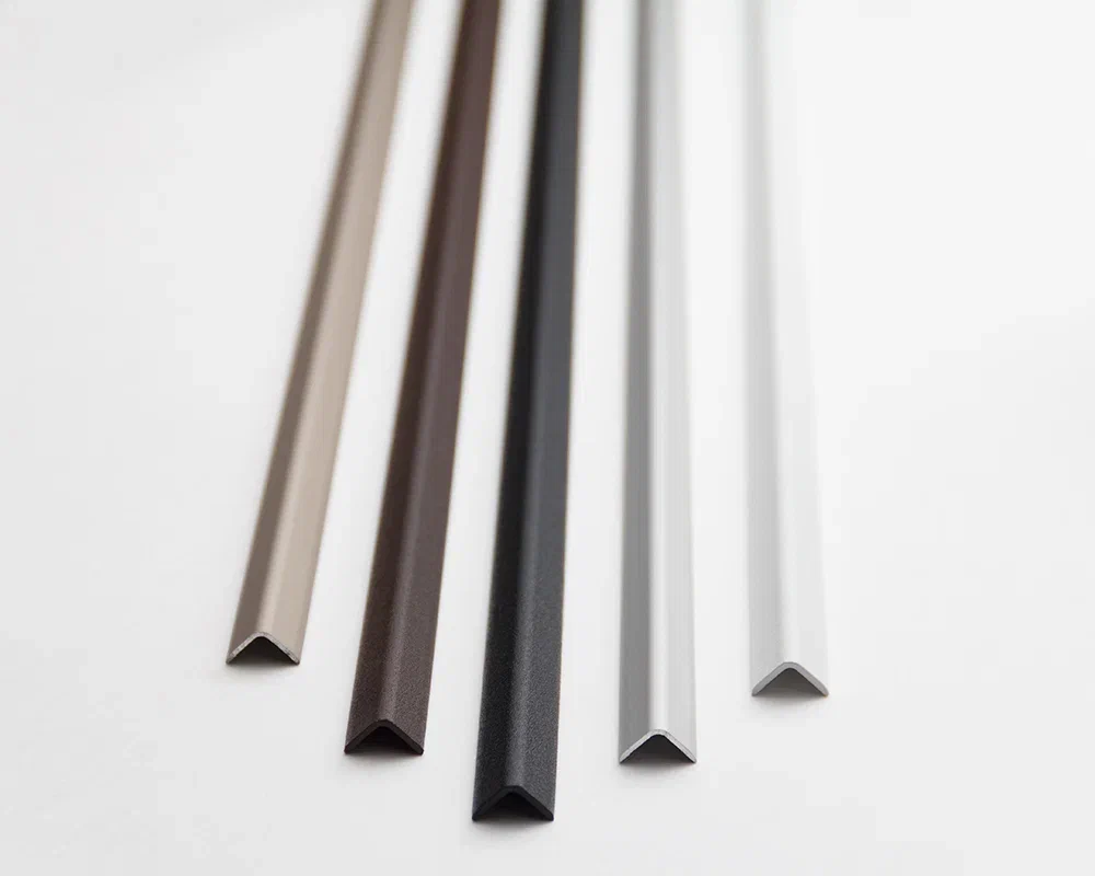 Угол наружный алюминиевый УО 01-27.2700.059